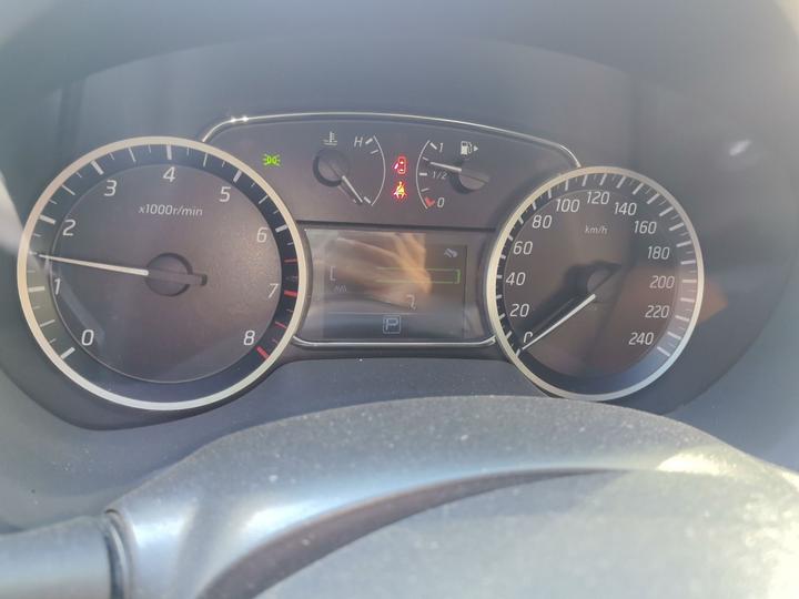 Sylphy 2016 1.6XL CVT Exclusive photo 4