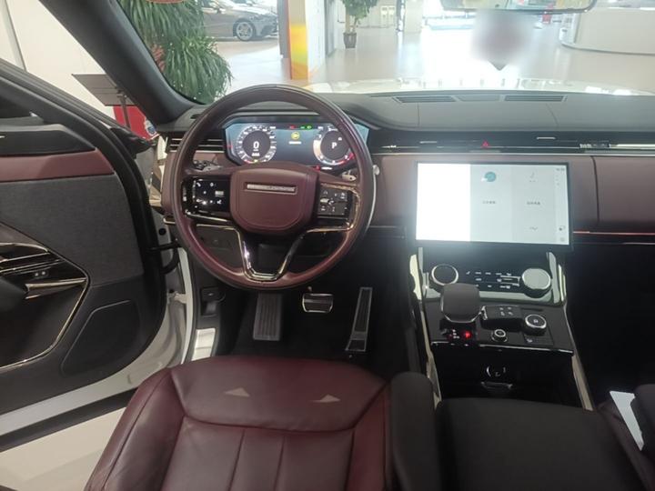 Range Rover Sport 2023 400PS Dynamic SE photo 7