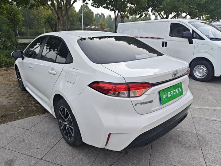 Levin 2023 185T CVT Luxury photo 4