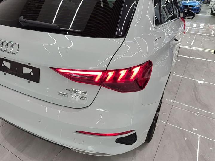 A3 2022 Sportback 35 TFSI Luxury photo 7