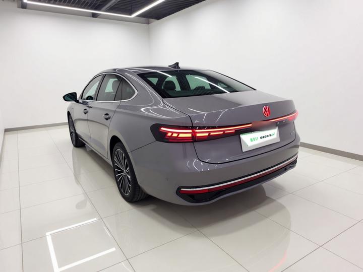 Passat 2025 Pro 380TSI photo 4