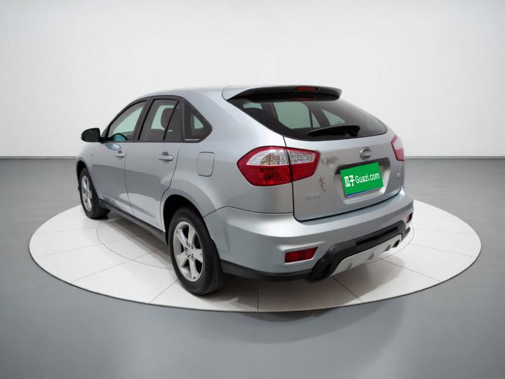 S6 2014 2.0L MT Luxury 5-Seater photo 4