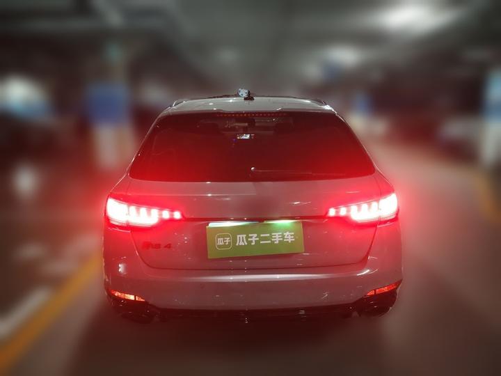 RS 4 2023 RS4 Avant photo 5