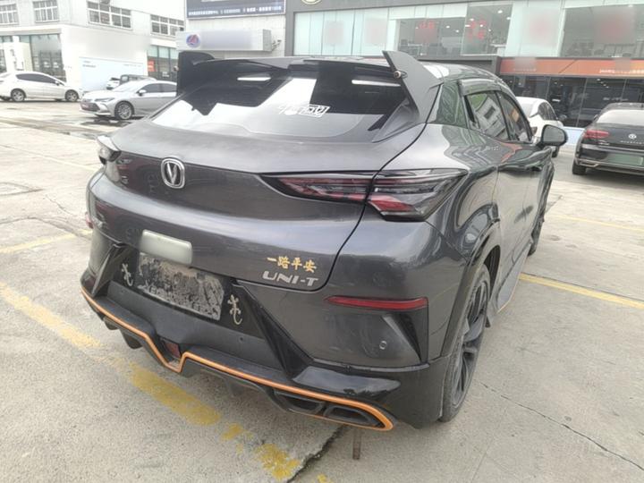 UNI-T 2022 1.5T Sport Premium photo 6