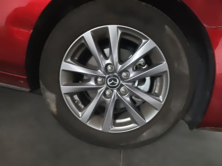 3 Axela 2020 1.5L AT photo 8