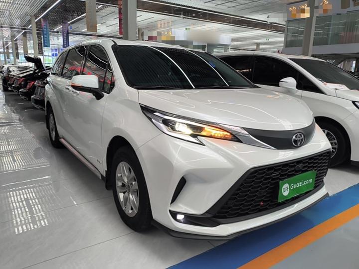 Granvia 2024 2.5L Hybrid Comfort photo 3