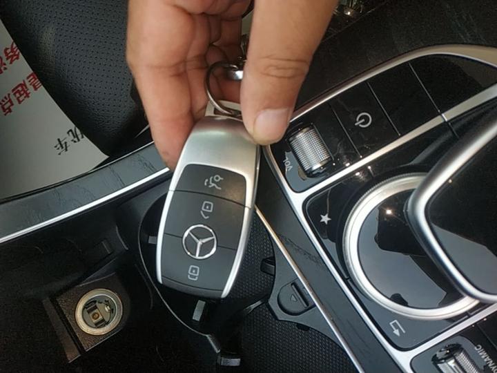C-Class 2018 C 200 L Sport photo 8
