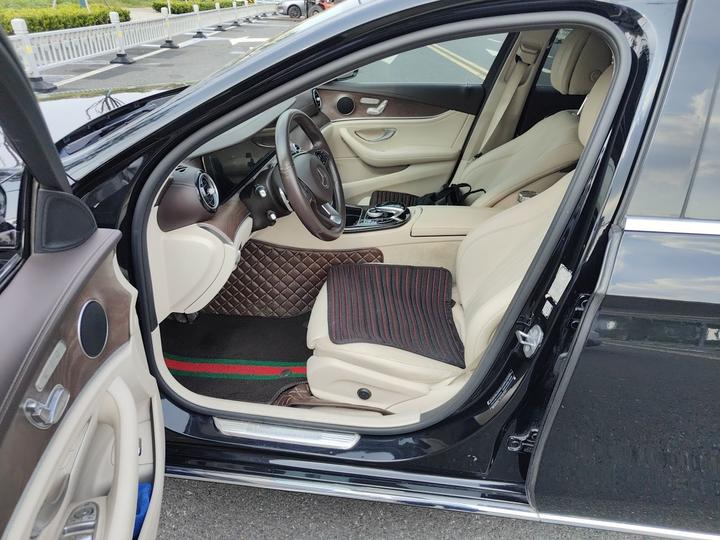 E-Class 2017 E 200 L 4MATIC photo 7