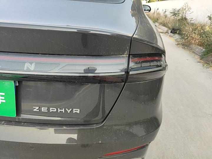 Z 2022 Facelift i Exclusive photo 7
