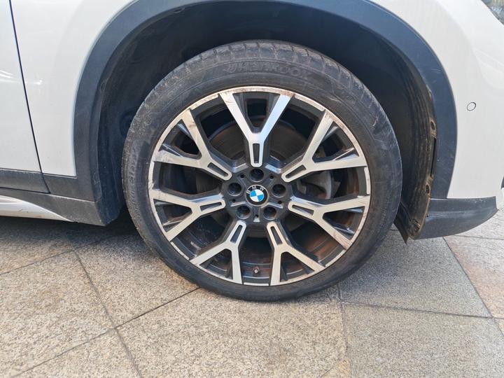 X1 2020 xDrive25Li Exclusive photo 8