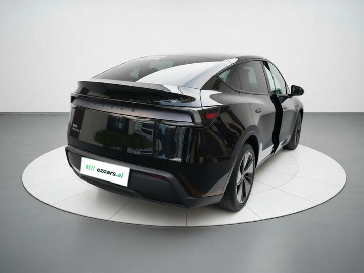 Model Y 2025 RWD photo 6