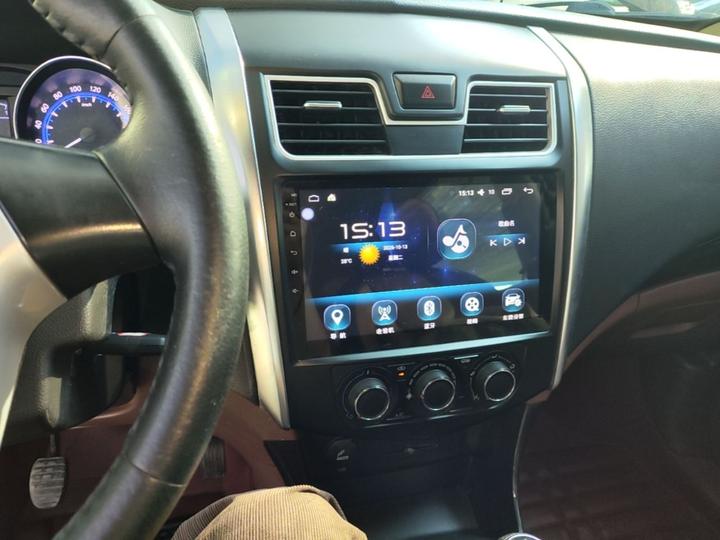 Forthing SX6 2016 1.6L MT Luxury photo 4