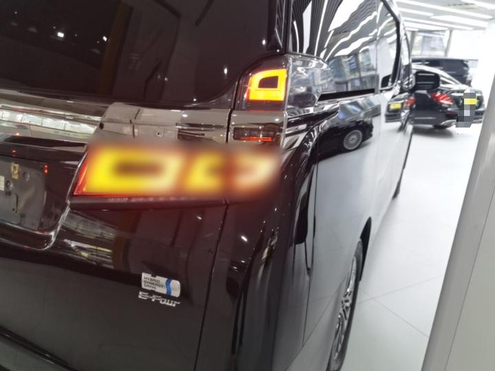 2019 Hybrid 2.5L HV Premium photo 7