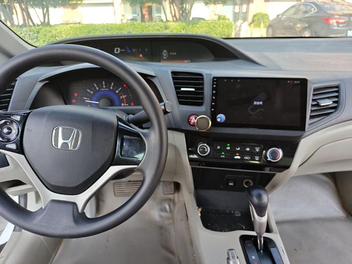 Civic 2014 1.8L AT Classic photo 2