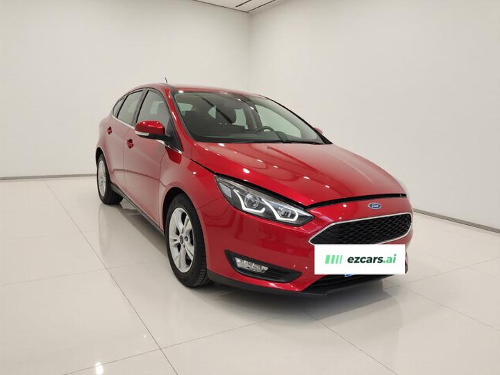 Focus 2015 Hatchback 1.6L AT Comfort photo 3