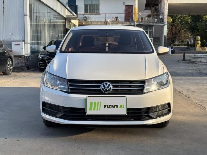 Santana 2021 1.5L AT photo 2