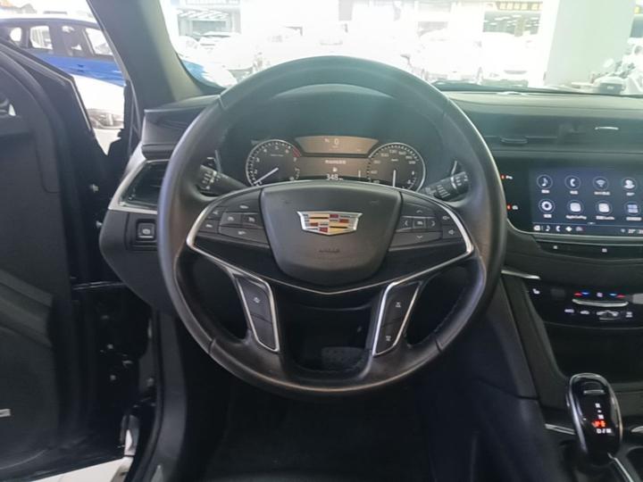 XT5 2021 2.0T AWD Luxury photo 2