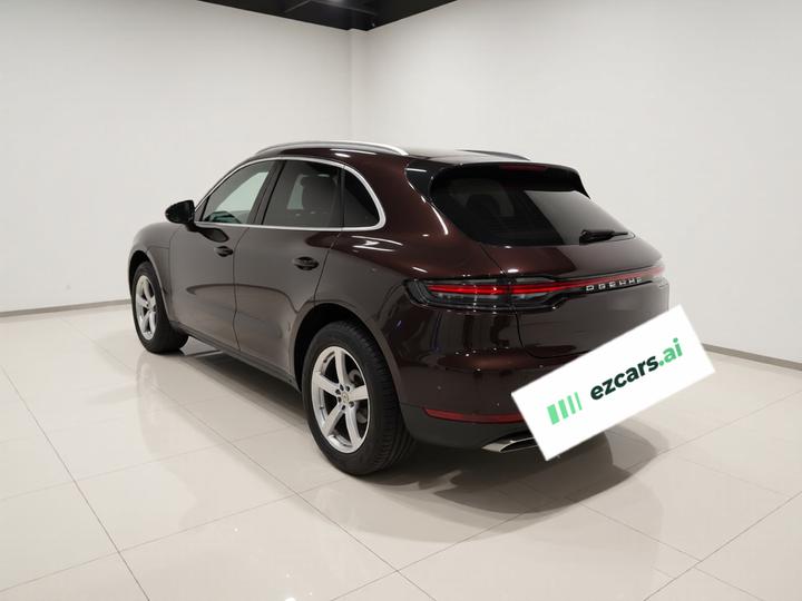 2020 Macan 2.0T photo 4