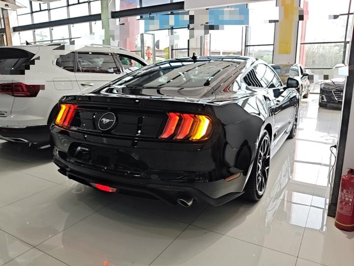 Mustang 2021 2.3T EcoBoost photo 4