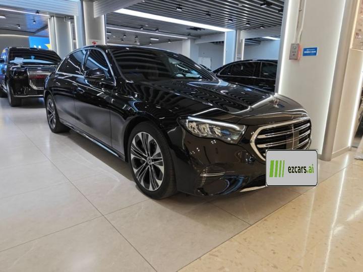 E-Class EV 2024 E 350 e L PHEV photo 3