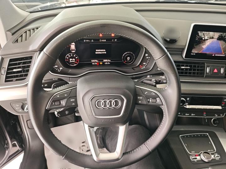 Q5L 2020 Facelift 40 TFSI Fashion photo 6