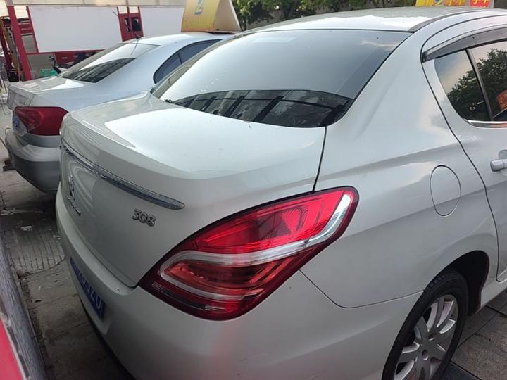 308 2014 Classic 1.6L MT photo 3