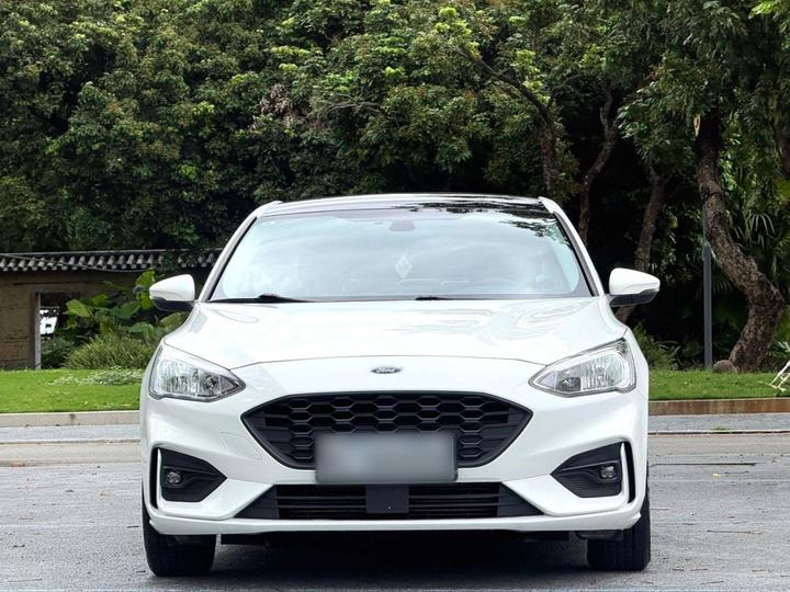 Focus 2020 Sedan EcoBoost 180 AT photo 2