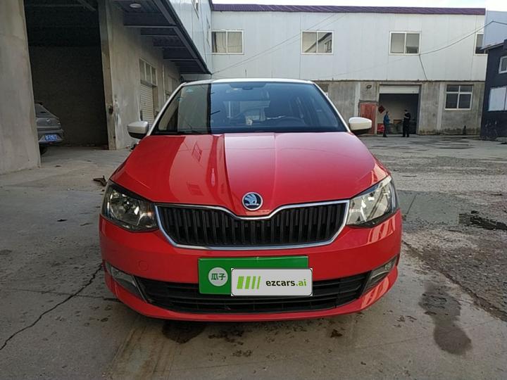 Fabia 2015 1.4L AT photo 2