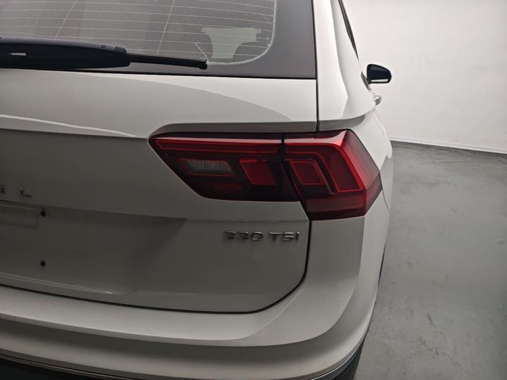 Tiguan L 2023 300TSI AT RWD Smart photo 7