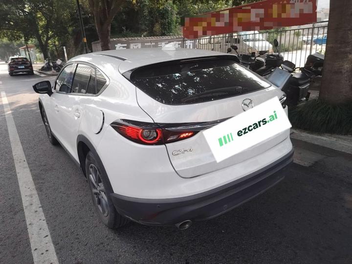 CX-4 2021 2.0L AT RWD Explorer photo 4