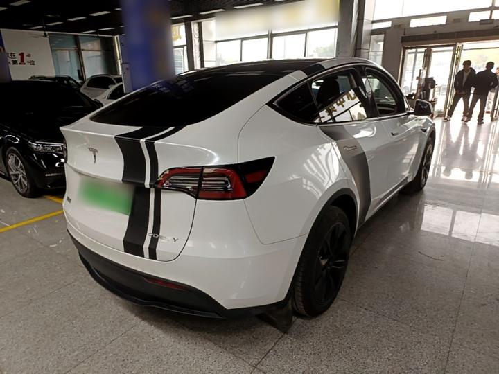 Model Y 2024 Long Range AWD photo 6