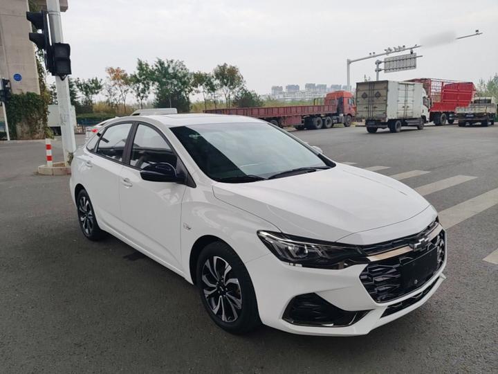 Cruze 2019 RS 330T AT China VI photo 3
