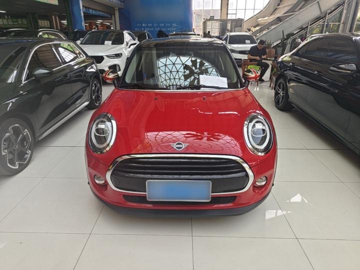 2018 1.5T COOPER Classic 5-Door photo 2