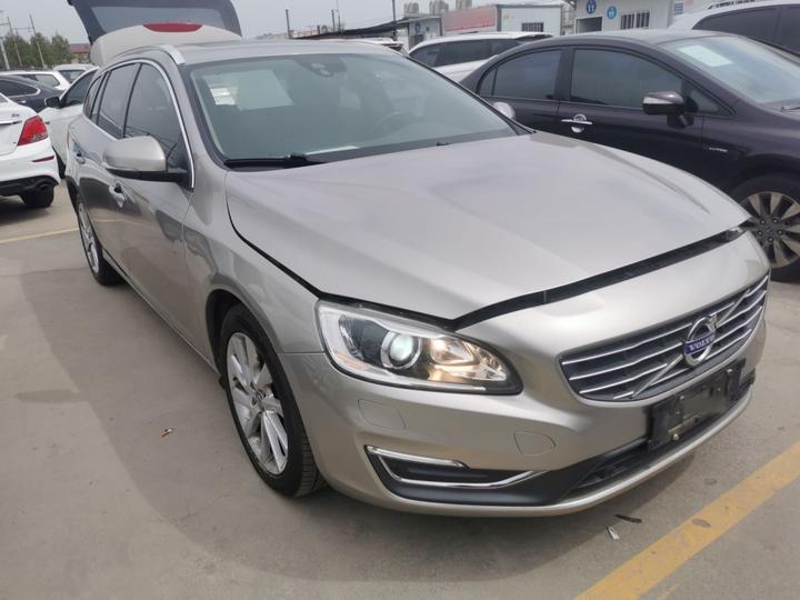 V60 2015 T5 photo 3