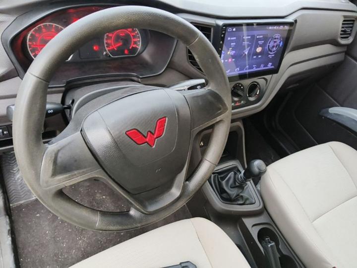 Wuling Hongguang V 2022 1.5L LAR photo 5