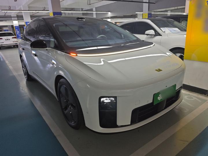 Li Auto i8 2025 Standard photo 3