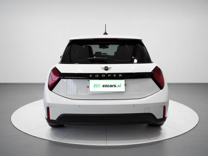 2025 1.5T COOPER Classic 3-Door photo 5