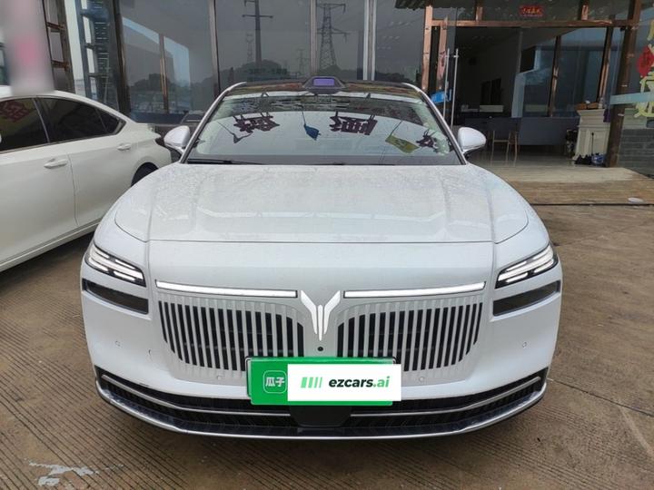 Voyah Passion L 2026 AWD Ultra photo 2