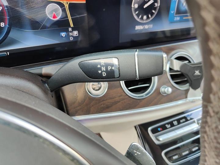E-Class 2017 E 200 L 4MATIC photo 6