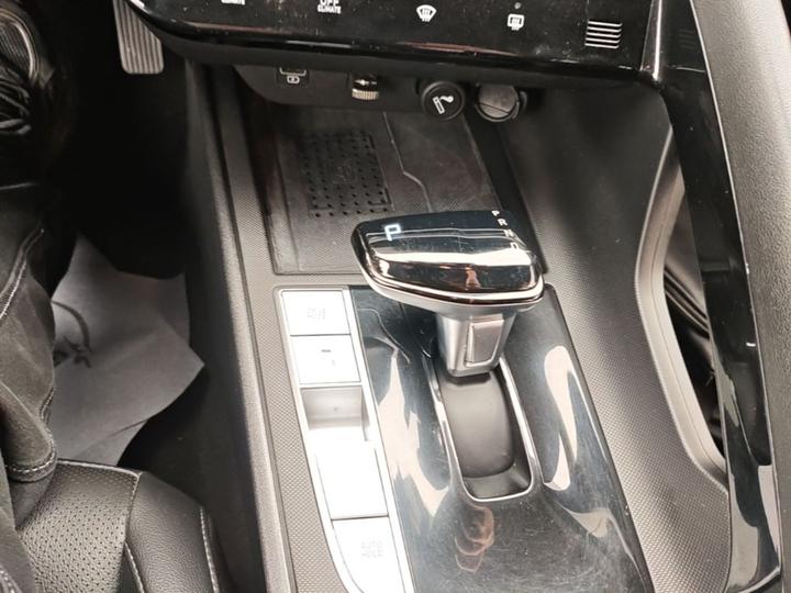Elantra 2021 1.5L CVT LUX Premium photo 8