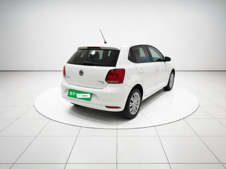 Polo 2016 1.6L MT Comfort photo 4
