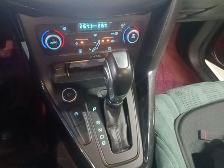 Focus 2018 Hatchback Classic EcoBoost 180 AT Elite photo 5