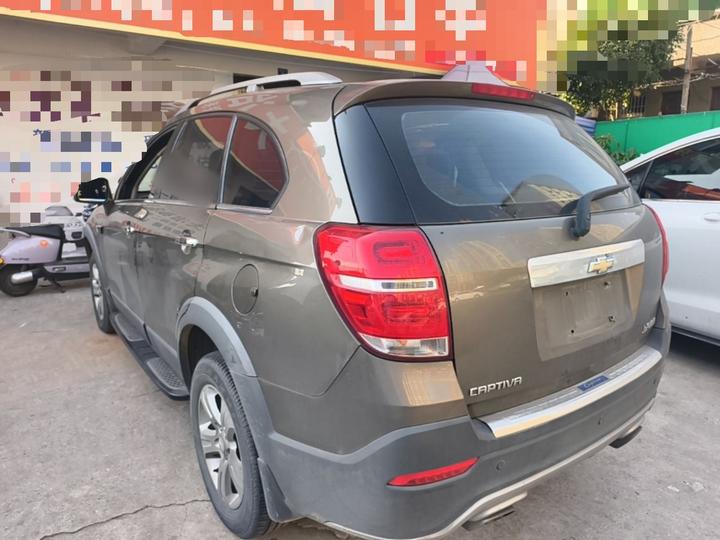 2015 2.4L RWD City 7-Seater photo 4