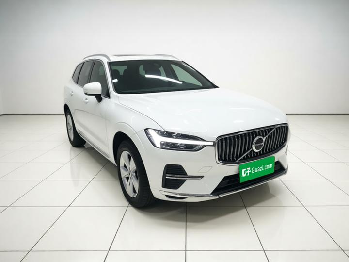 XC60 2022 B5 AWD Luxury photo 3