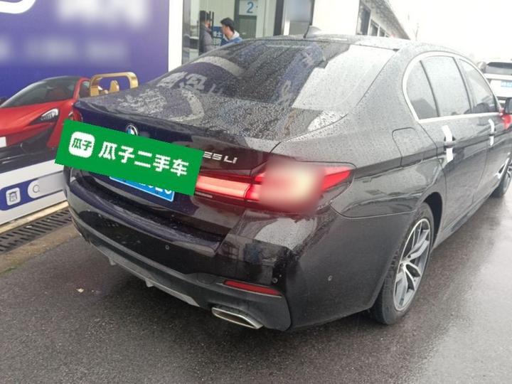 5 Series 2022 Facelift 525Li M Sport Package photo 4