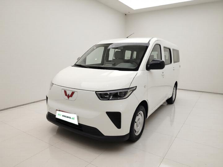 Wuling 2024 300km Comfort Bus 75kW