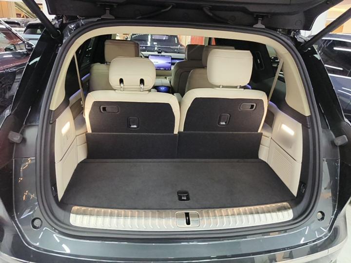 ES8 2026 6-Seater Executive Luxury photo 8