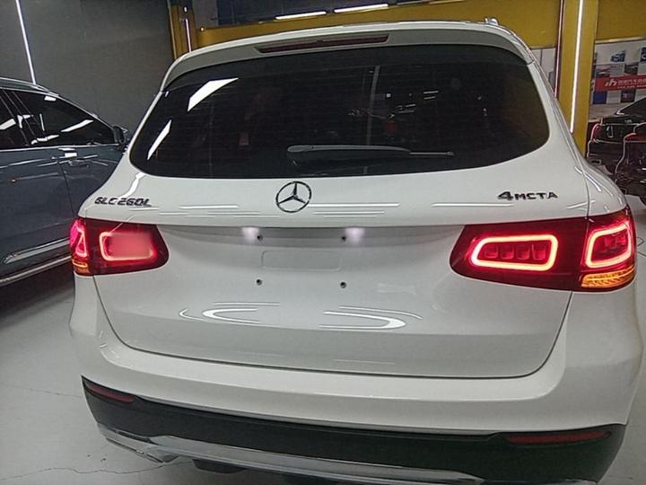 GLC 2020 Facelift GLC 260 L 4MATIC Luxury photo 3