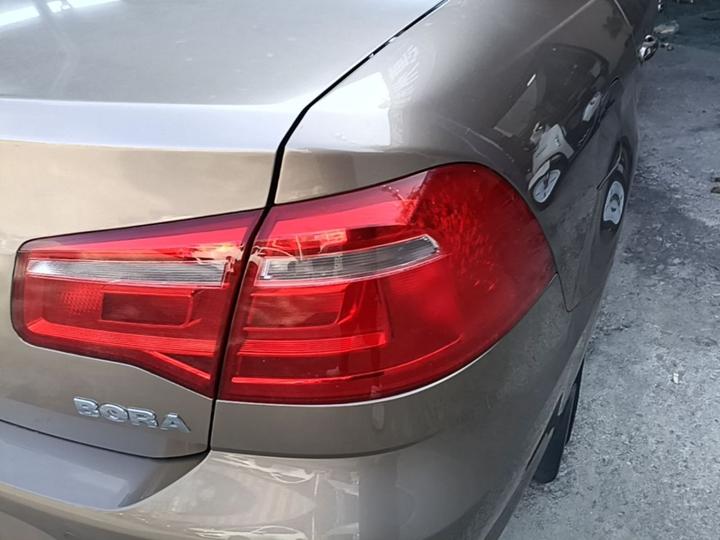 Bora 2015 1.6L AT Comfort photo 7
