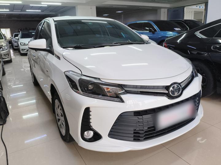 Vios 2022 1.5L 20 Anniversary Edition photo 3